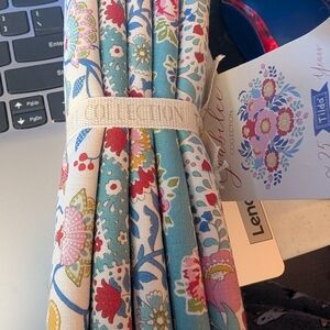 Tilda Floral Fabric 5 fat Quarter Bundle